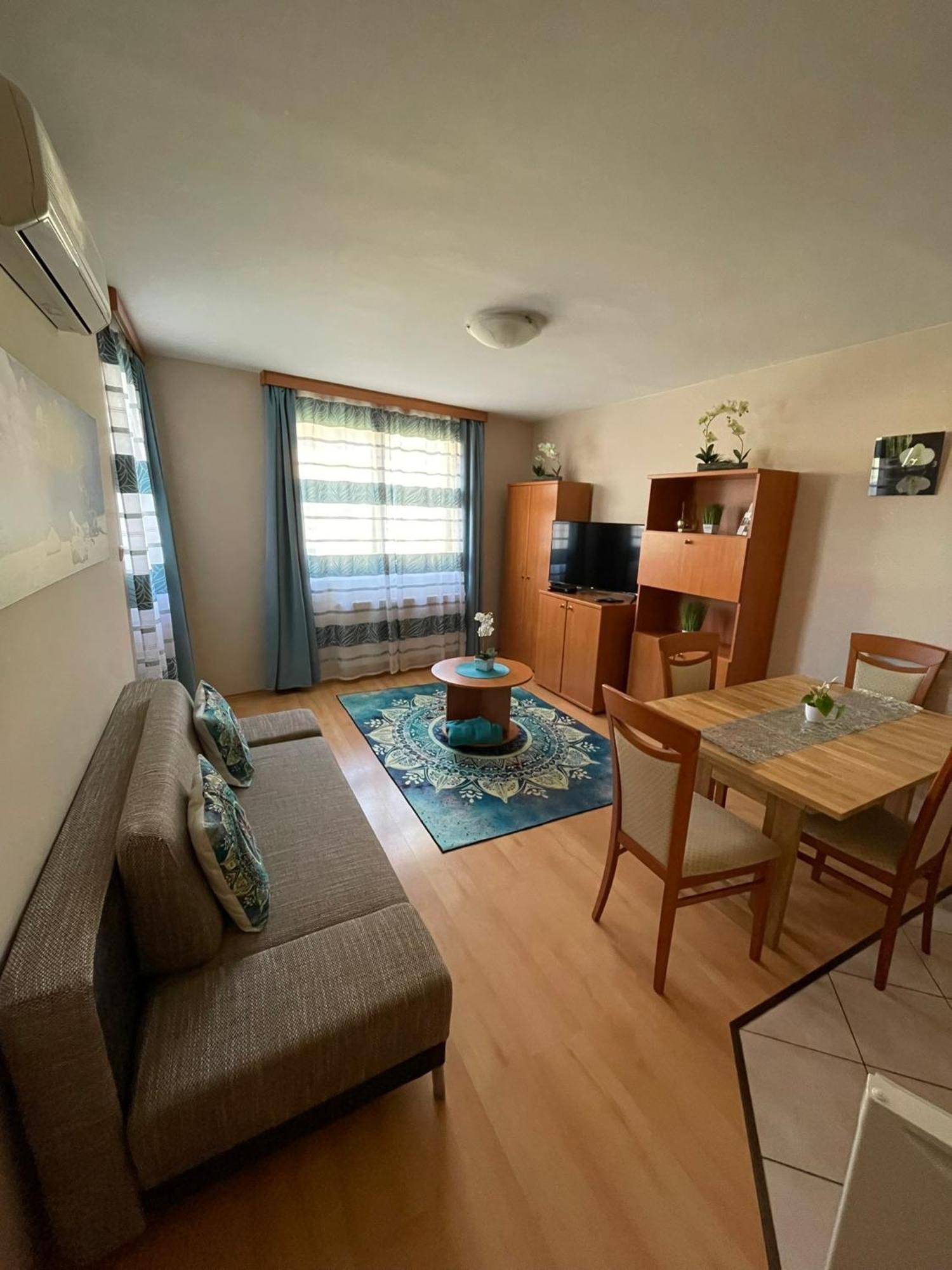 Orchidea Apartman Hegyko Ngoại thất bức ảnh