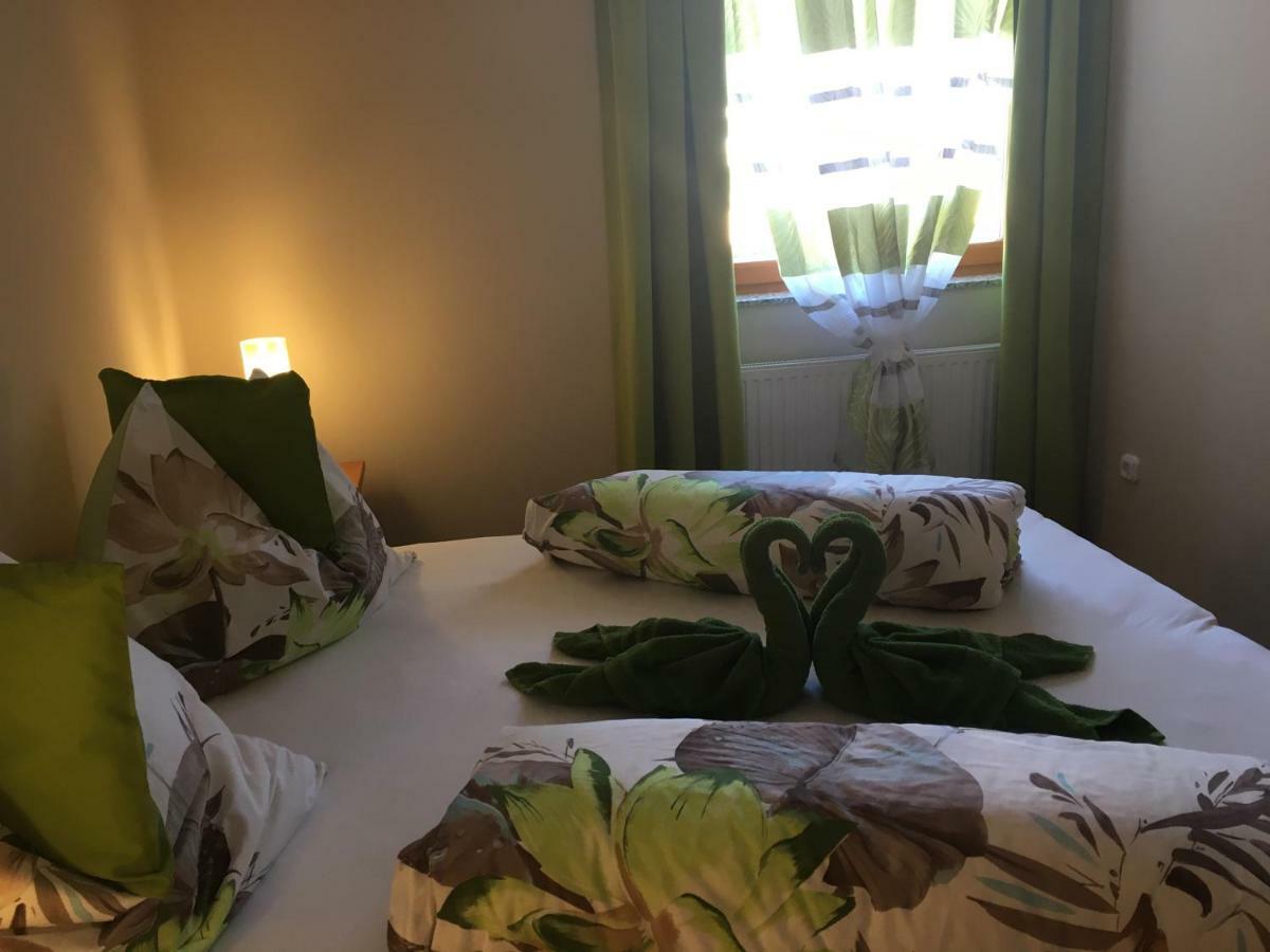 Orchidea Apartman Hegyko Ngoại thất bức ảnh